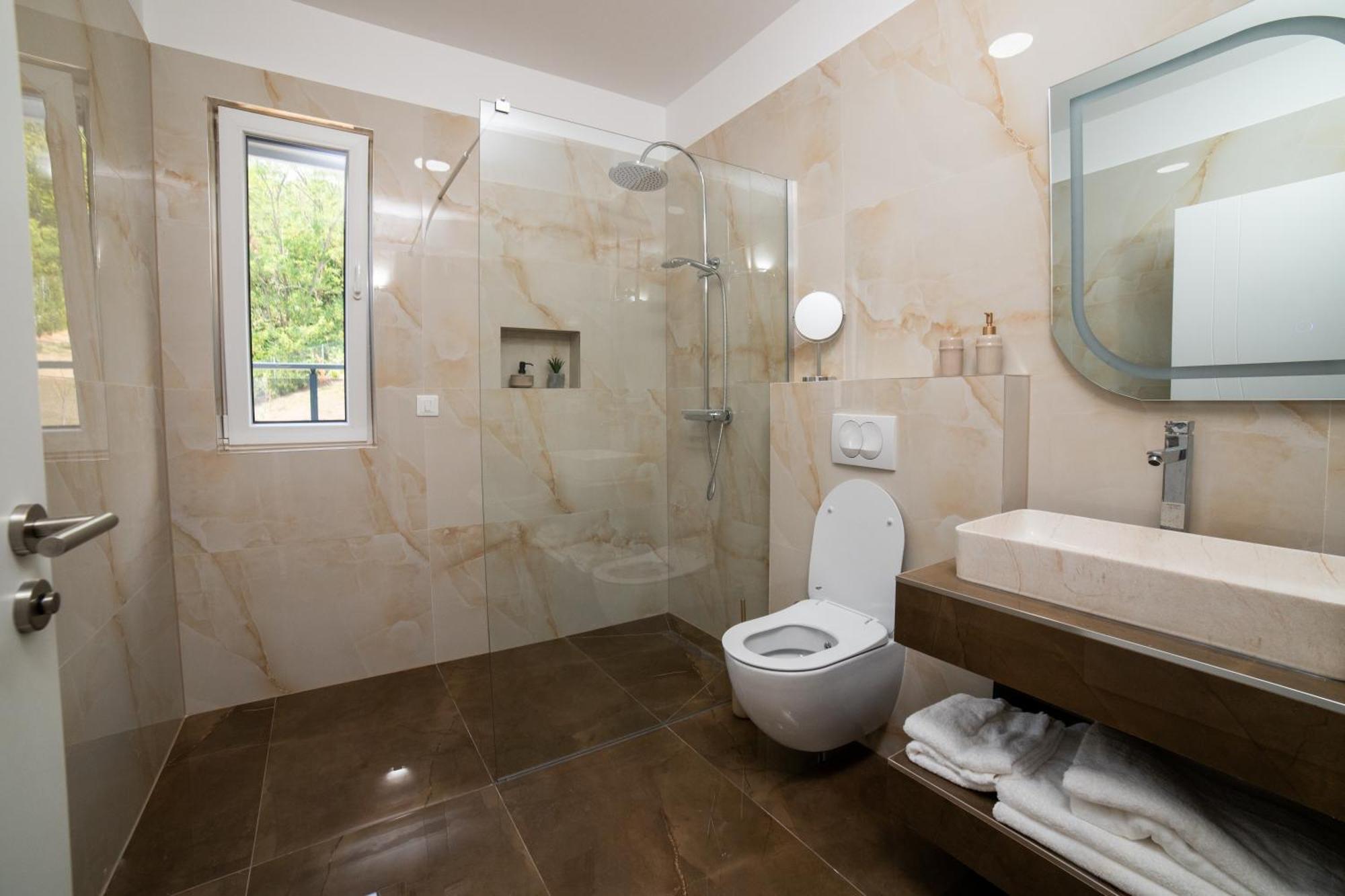 Bed and Breakfast White House Radac Peja Экстерьер фото