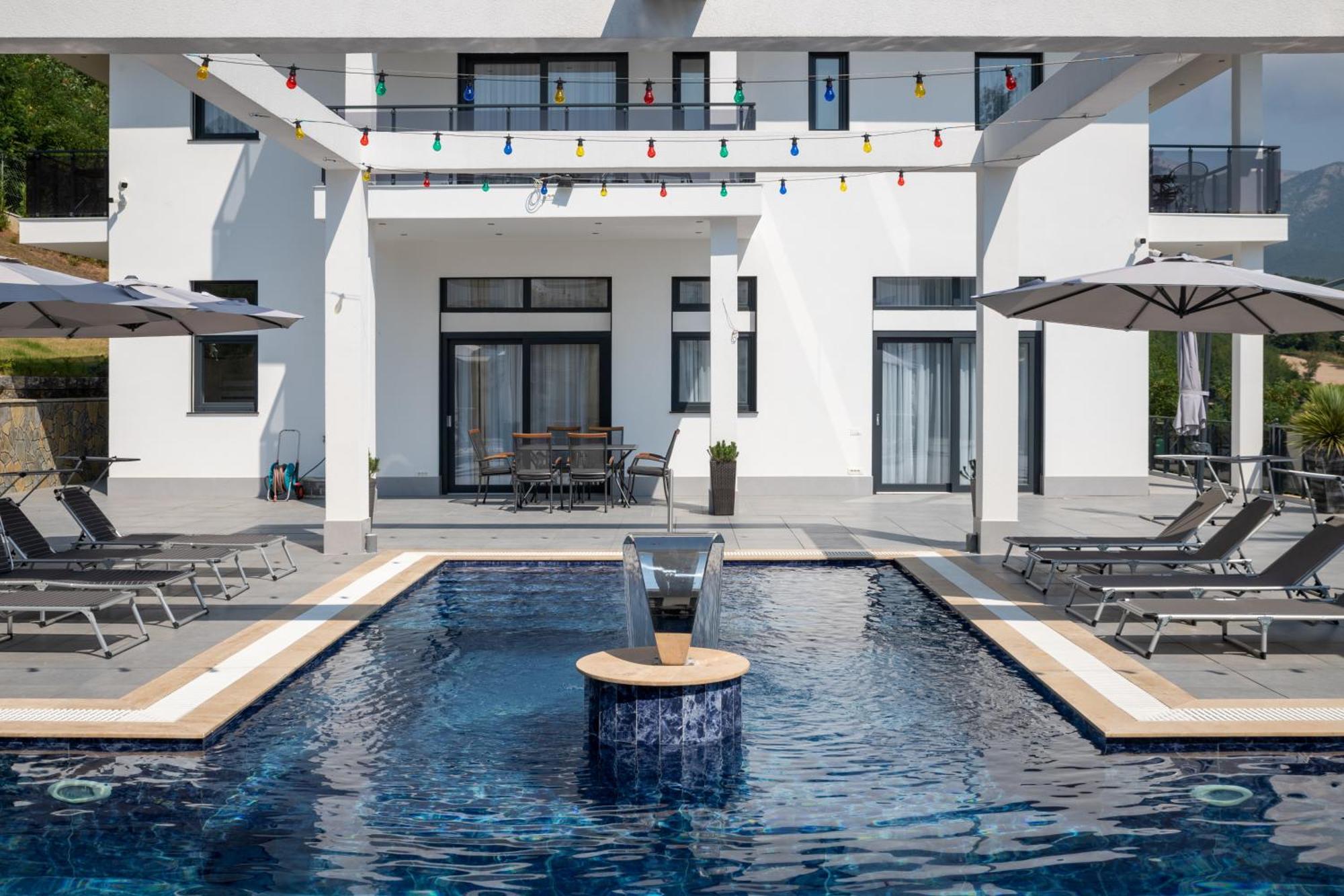 Bed and Breakfast White House Radac Peja Экстерьер фото